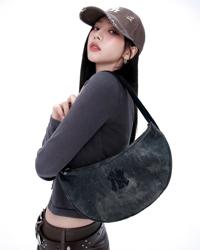 MLB, 에스파 카리나를 새로운 앰버서더로 발탁