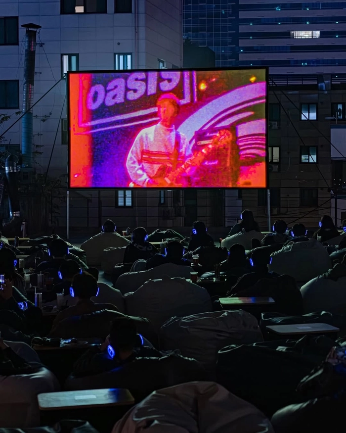 스포츠와 문화가 만나는 성수, 아디다스 카페 3 스트라이프스 서울 오픈