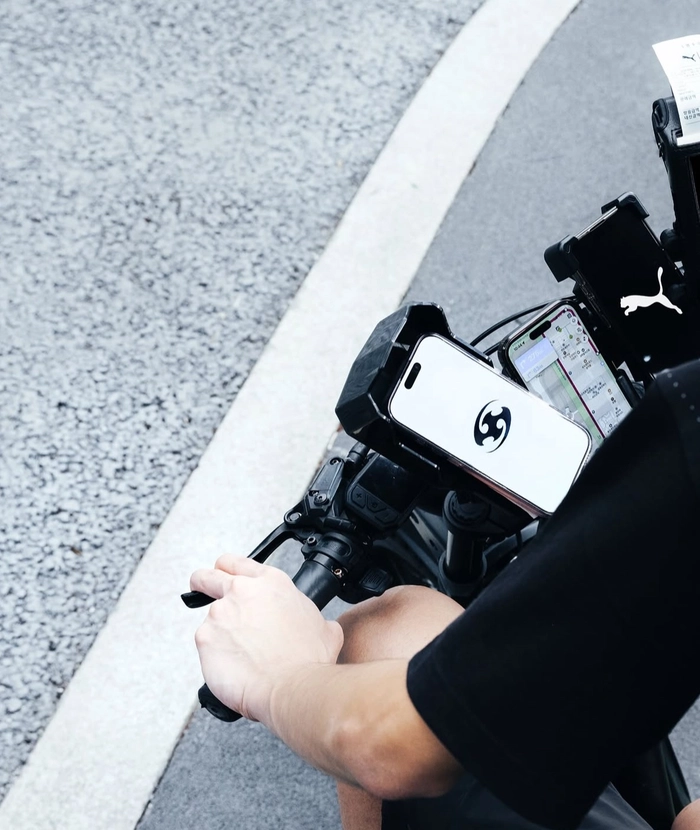 푸마와 산산기어, ‘FULL THROTTLE’로 질주하는 도시 감성