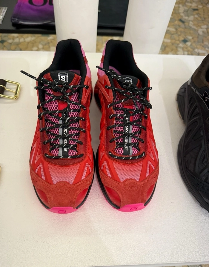 에리즈 x 살로몬 XT-Whisper 협업 공개