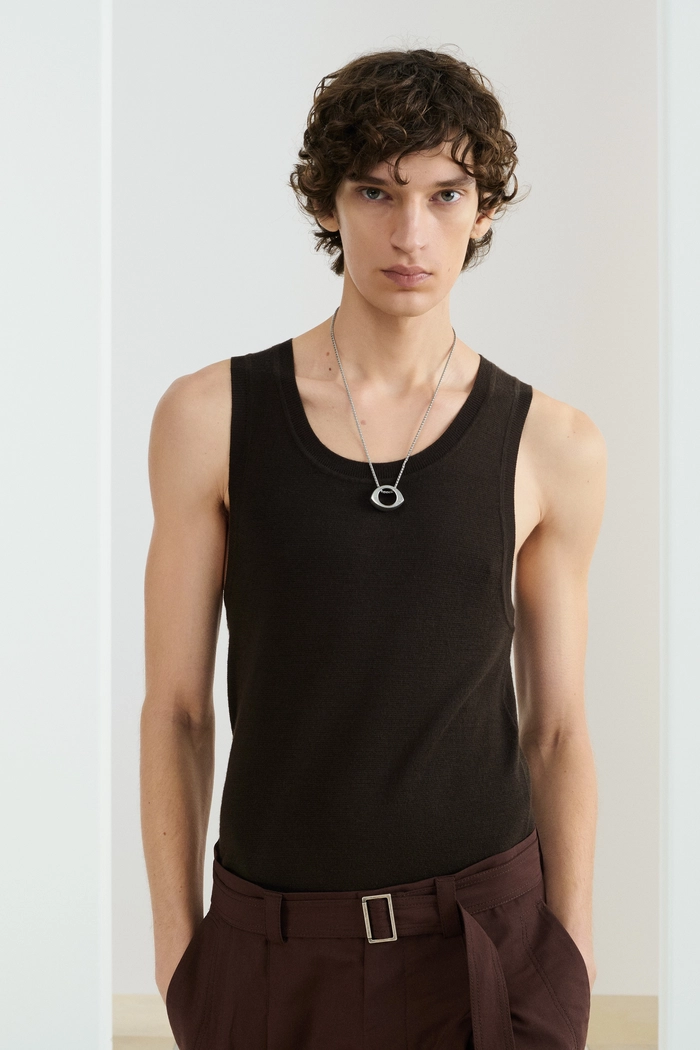 자라, 25 가을·겨울 SRPLS 컬렉션 공개 – 유니폼의 일상화