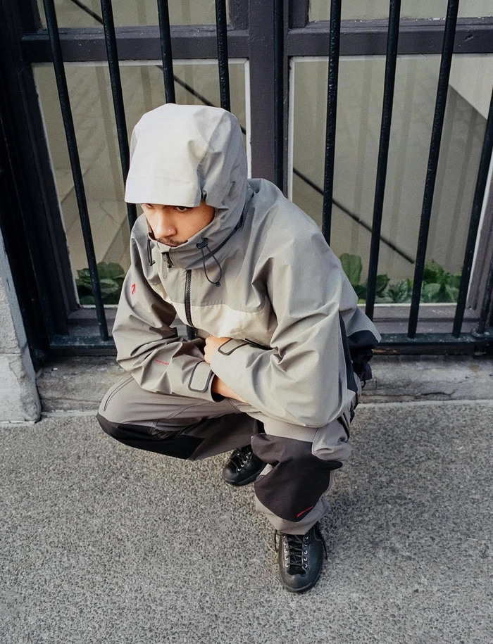 자운드와 데상트 얼터레인 2025 협업 컬렉션 공개