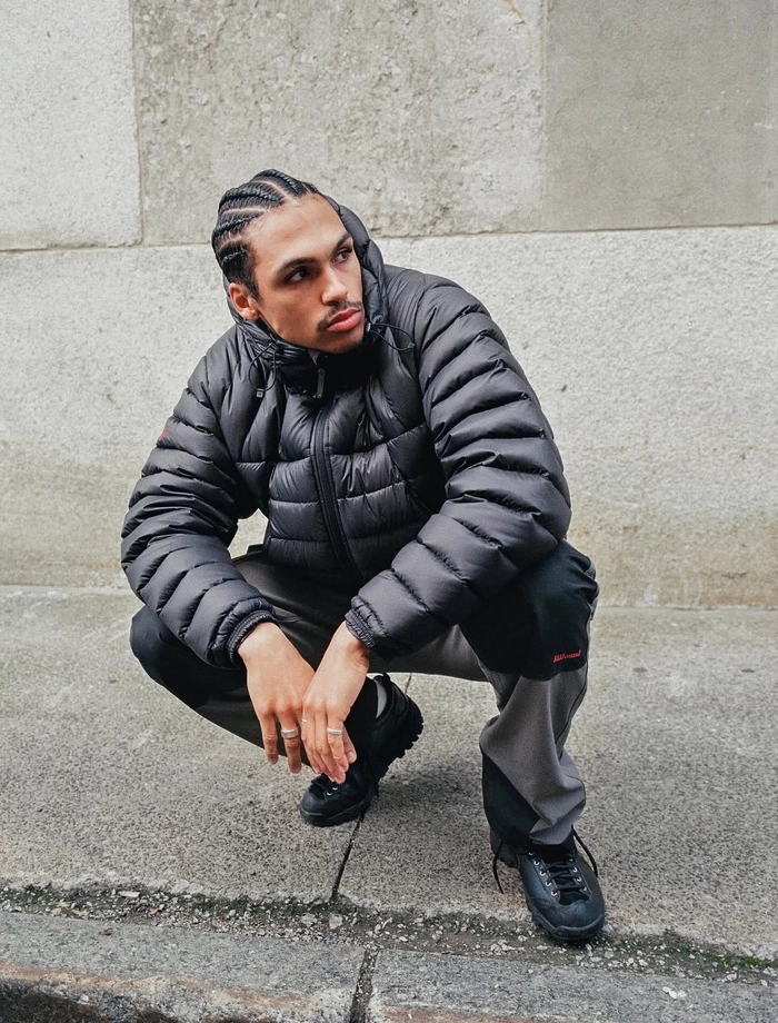 자운드와 데상트 얼터레인 2025 협업 컬렉션 공개