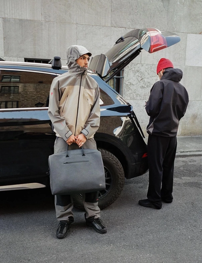 자운드와 데상트 얼터레인 2025 협업 컬렉션 공개