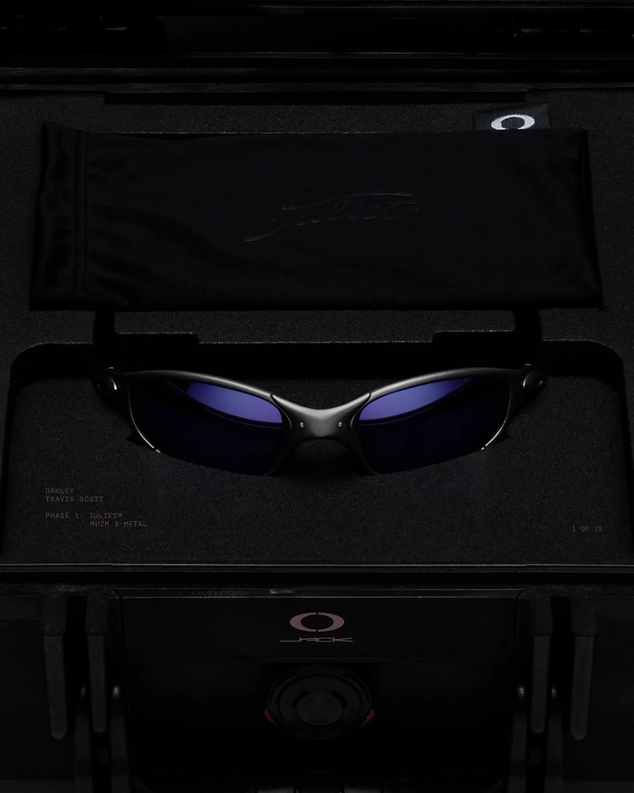 트래비스 스캇 x 오클리 줄리엣 한정 시리얼 협업 공개
