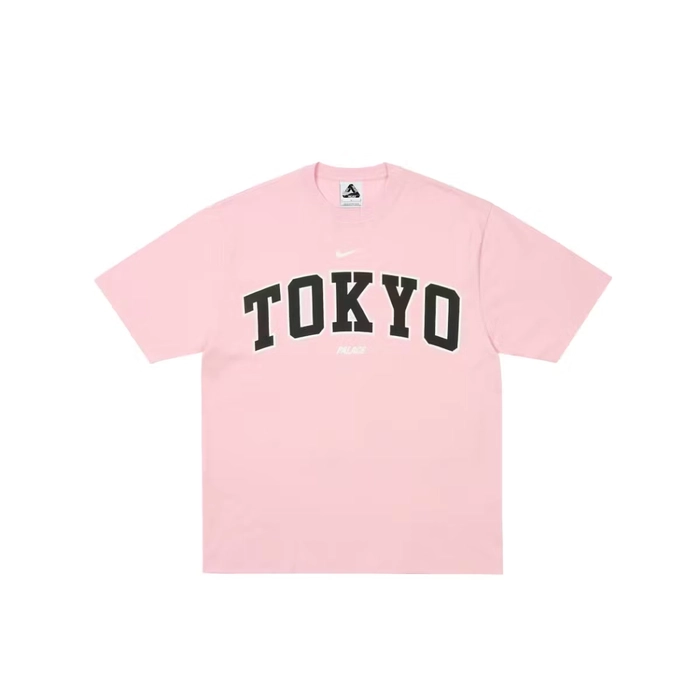 나이키와 팔라스, 매장별 한정 후디와 티셔츠 공개