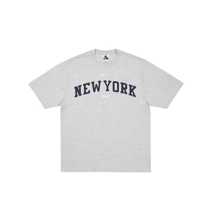 나이키와 팔라스, 매장별 한정 후디와 티셔츠 공개