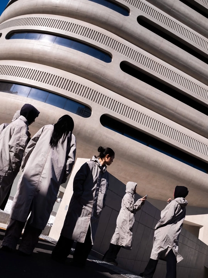 엑슬림이 완성한 하우스 노웨어 팀 유니폼의 기술적 감성