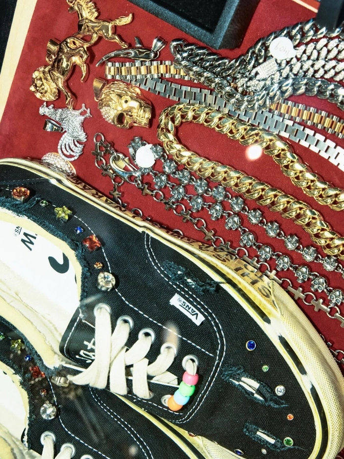 사토시 나카모토 x 반스 ‘럭키 참’ 에라 95 공개