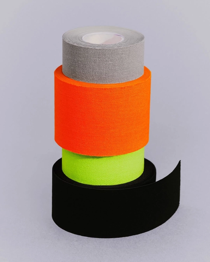 이세이 미야케 풋, 아식스 협업 하이퍼 테이핑 첫 공개