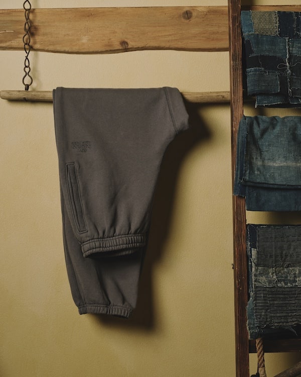 빔스 x 뉴발란스 첫 메이드 인 USA 의류 출시 예정