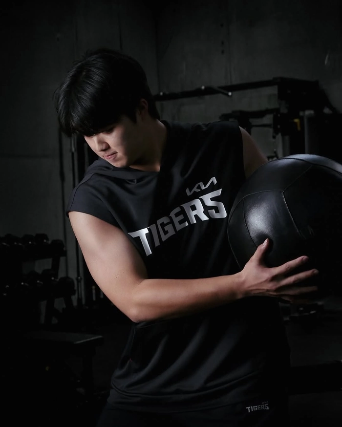 아이앱스튜디오 x 기아 타이거즈 26시즌 어센틱 의류 디자인 공개