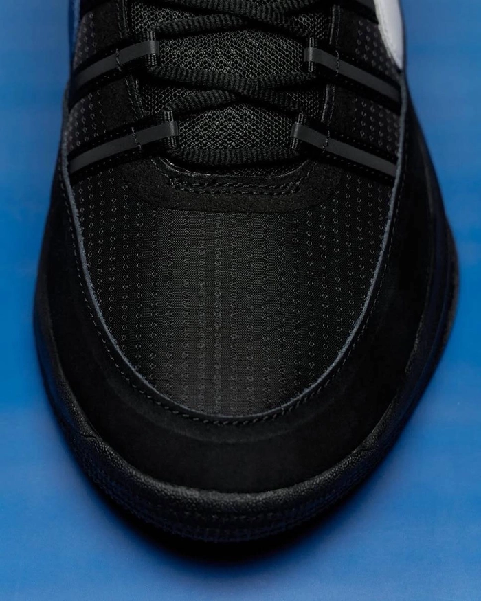 프라그먼트 디자인 나이키 북 2 LE 한정 발매