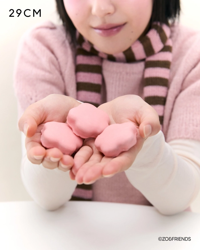 골든피스와 조앤프렌즈가 협업한 한정판 약과 에디션