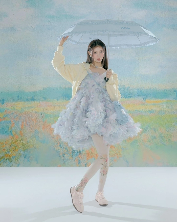 락피쉬웨더웨어와 아일릿의 협업 컬렉션