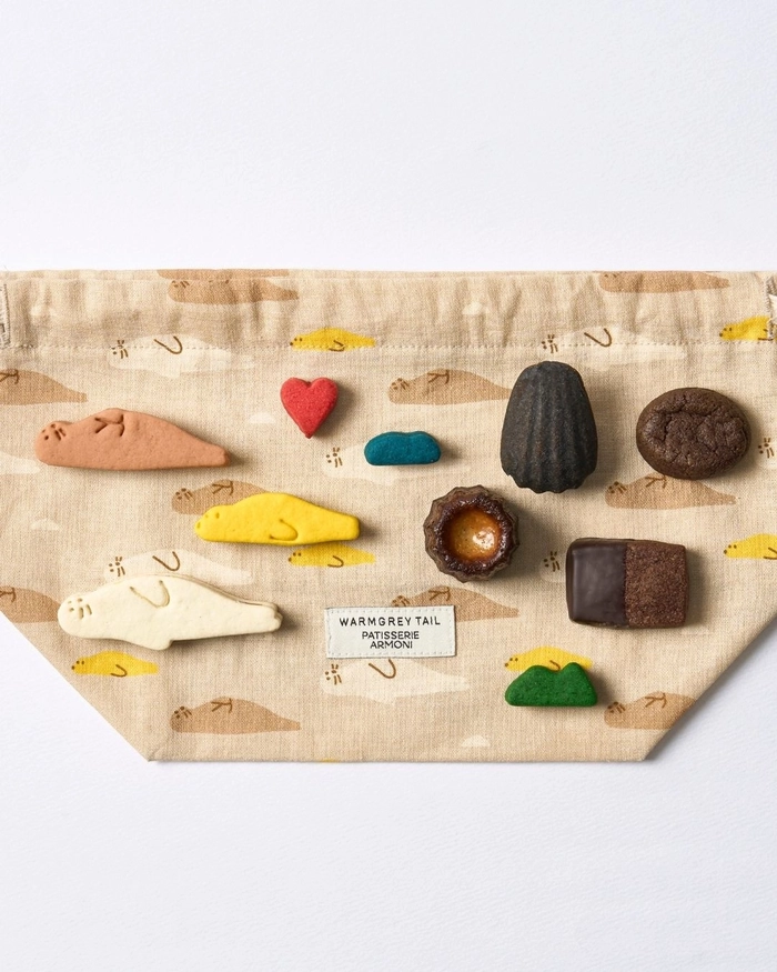 파티세리 아모니와 웜그레이테일 협업 쿠키 세트