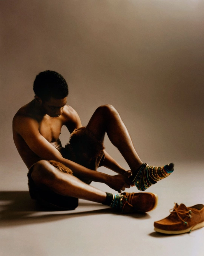 앤더슨벨과 클락스 오리지널스의 왈라비 협업