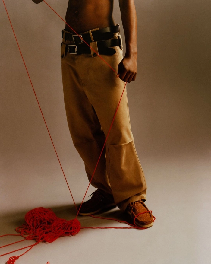 앤더슨벨과 클락스 오리지널스의 왈라비 협업