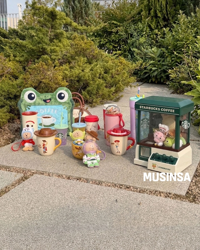 스타벅스 x 토이 스토리 5 협업 상품 발매 안내