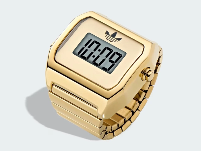 아디다스 디지털 투 링 시계 출시