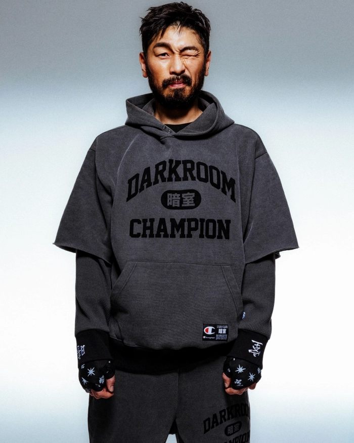 다크룸 스튜디오와 챔피온 협업 컬렉션 발매