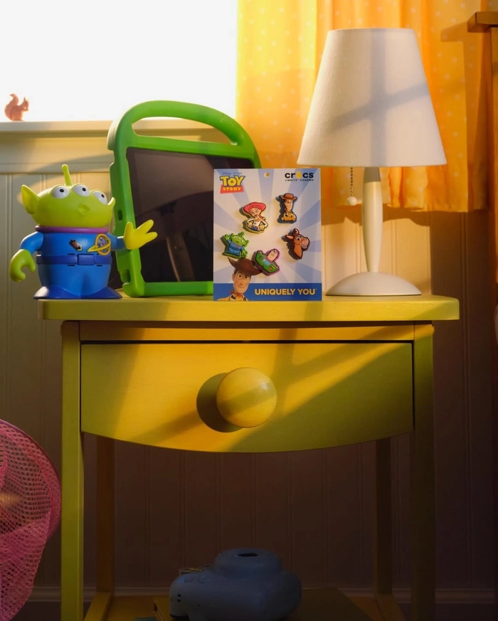 토이 스토리 5 협업 크록스 출시