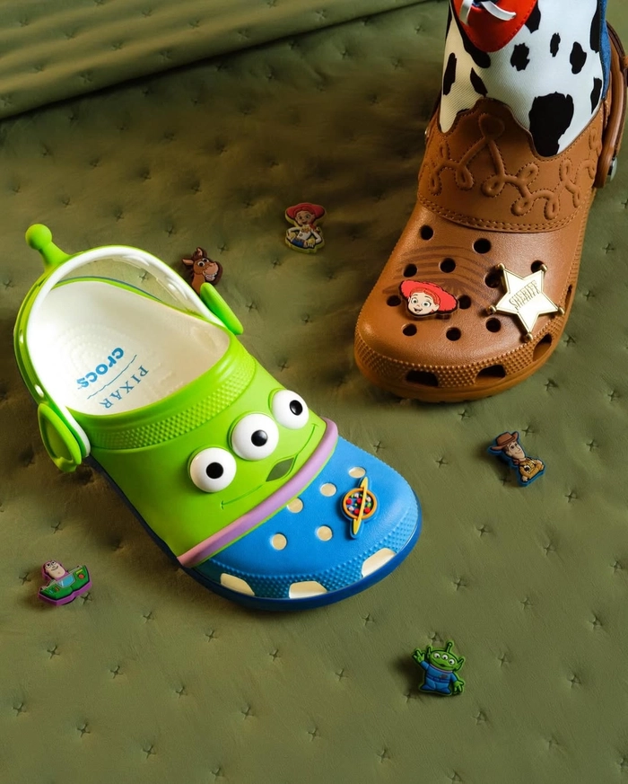 토이 스토리 5 협업 크록스 출시