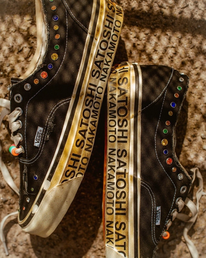 사토시 나카모토 x 반스 에라 95 라운드 주얼 출시