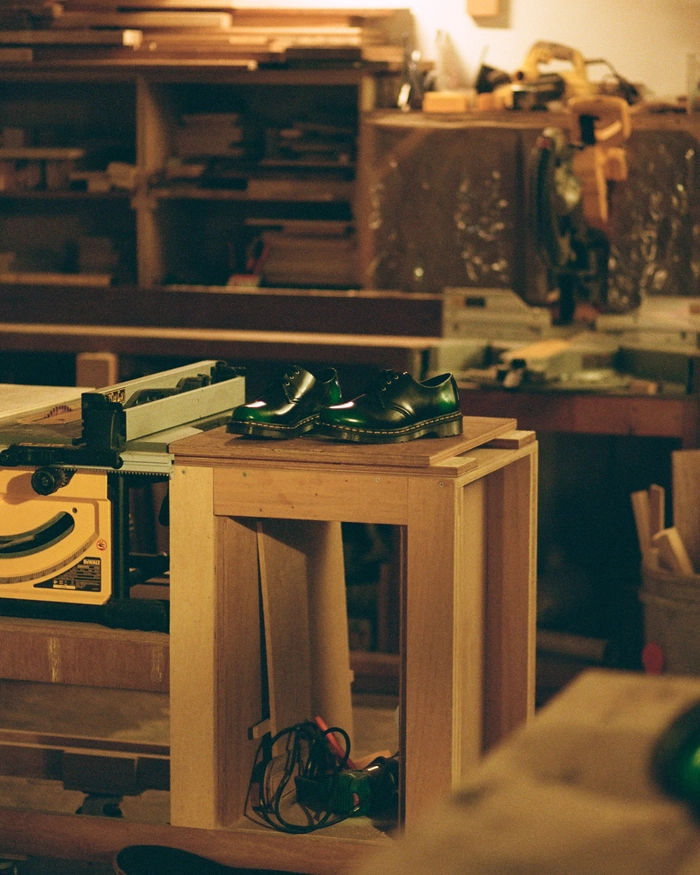 카시나 x 닥터마틴, ‘WORN OUT’ 1461 공개