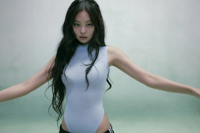 아디다스 오리지널스 × 제니 첫 협업