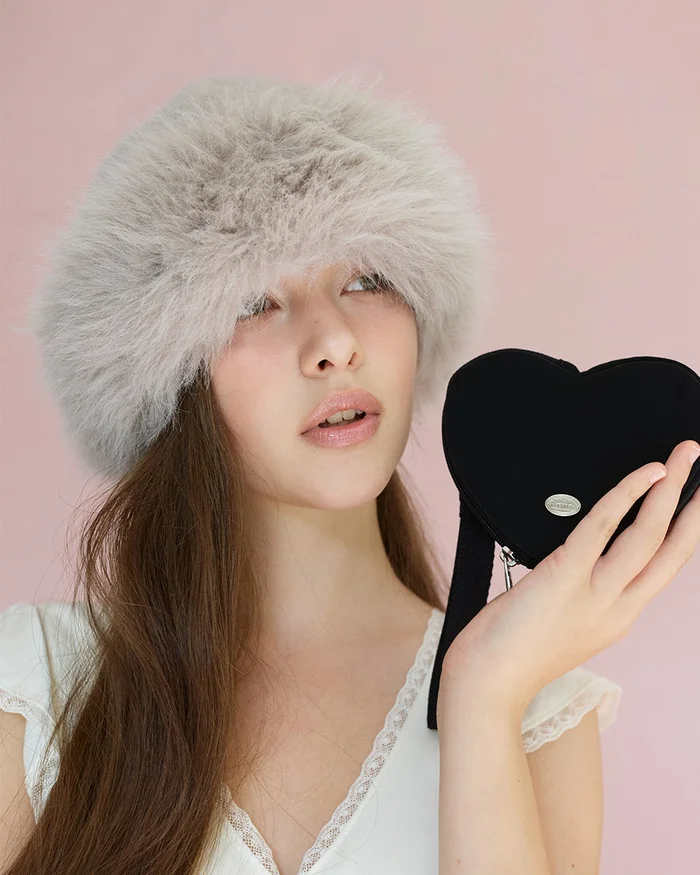 더바넷 × 레스포삭 가방, 백팩·토트·하트 파우치