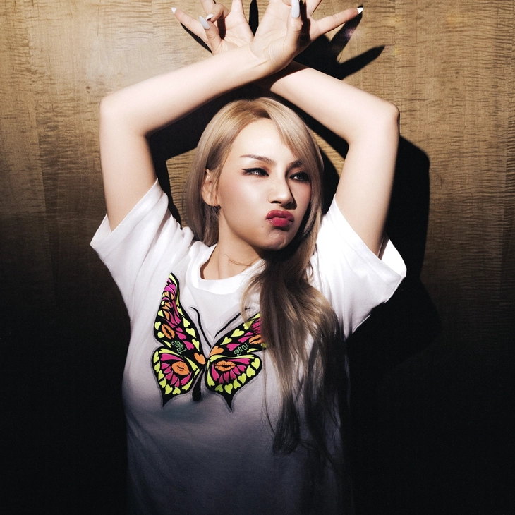 2NE1 데뷔 15주년 기념 세인트마이클 무신사 한정 발매
