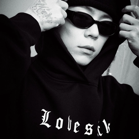 스파오 X 키드밀리 ‘LOVE$ICK’ 캡슐 컬렉션, 10월 30일 한정 발매