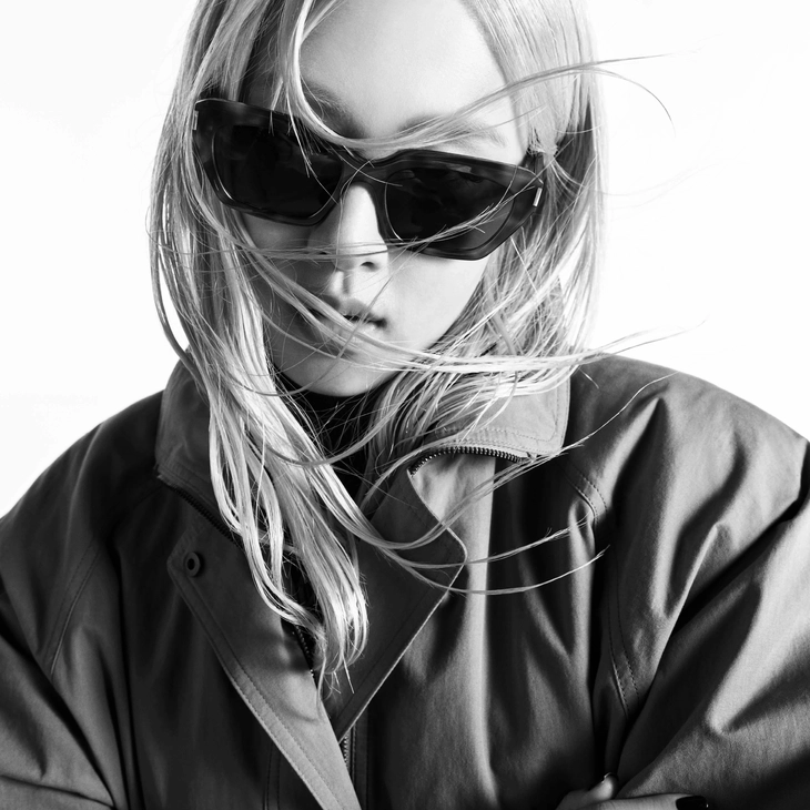 생 로랑 2025 FW 아이웨어 캠페인 공개