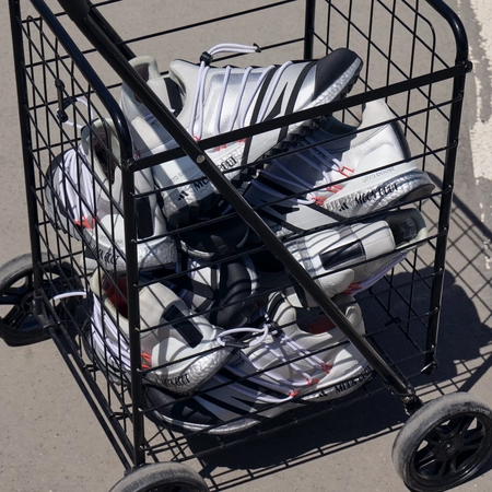 겨울을 위한 아디다스 X 문부츠 2차 컬렉션