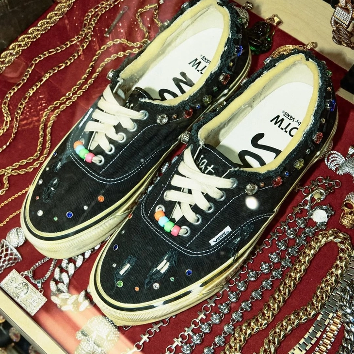 사토시 나카모토 x 반스 ‘럭키 참’ 에라 95 공개