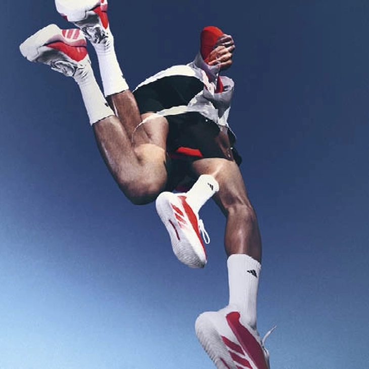 아디다스 하이퍼부스트 엣지 러닝화 출시