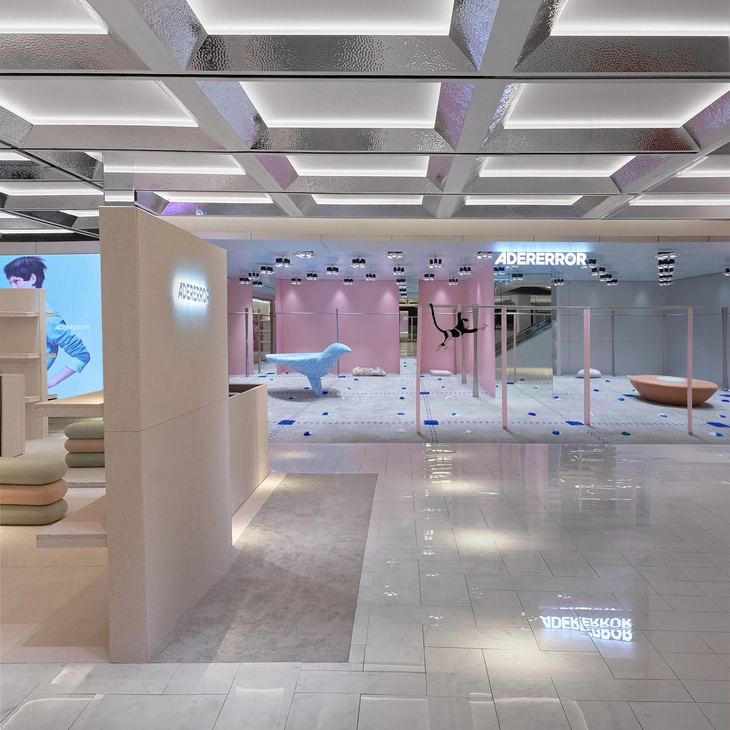 아더에러 압구정 갤러리아 입점