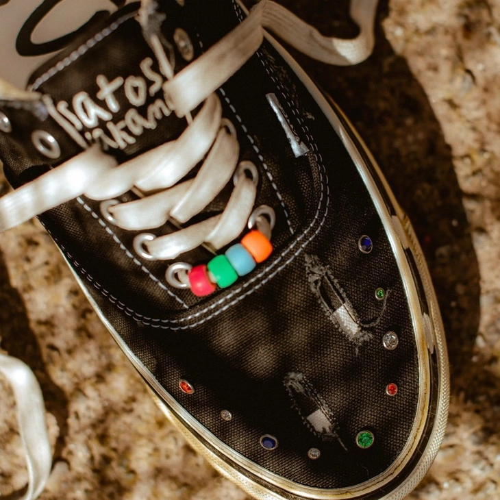 사토시 나카모토 x 반스 에라 95 라운드 주얼 출시