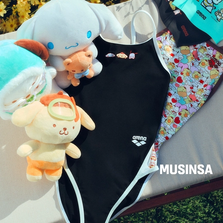 아레나 x 산리오캐릭터즈 스윔 컬렉션