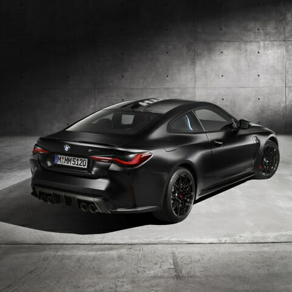 KITH x BMW M4 컴페티션