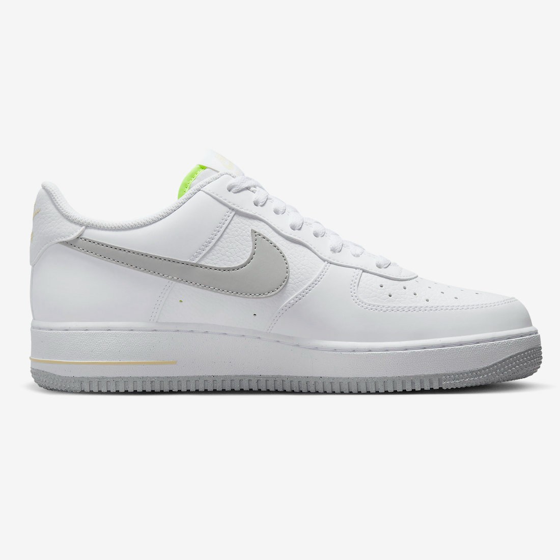 nike daybreak low top sneakers
