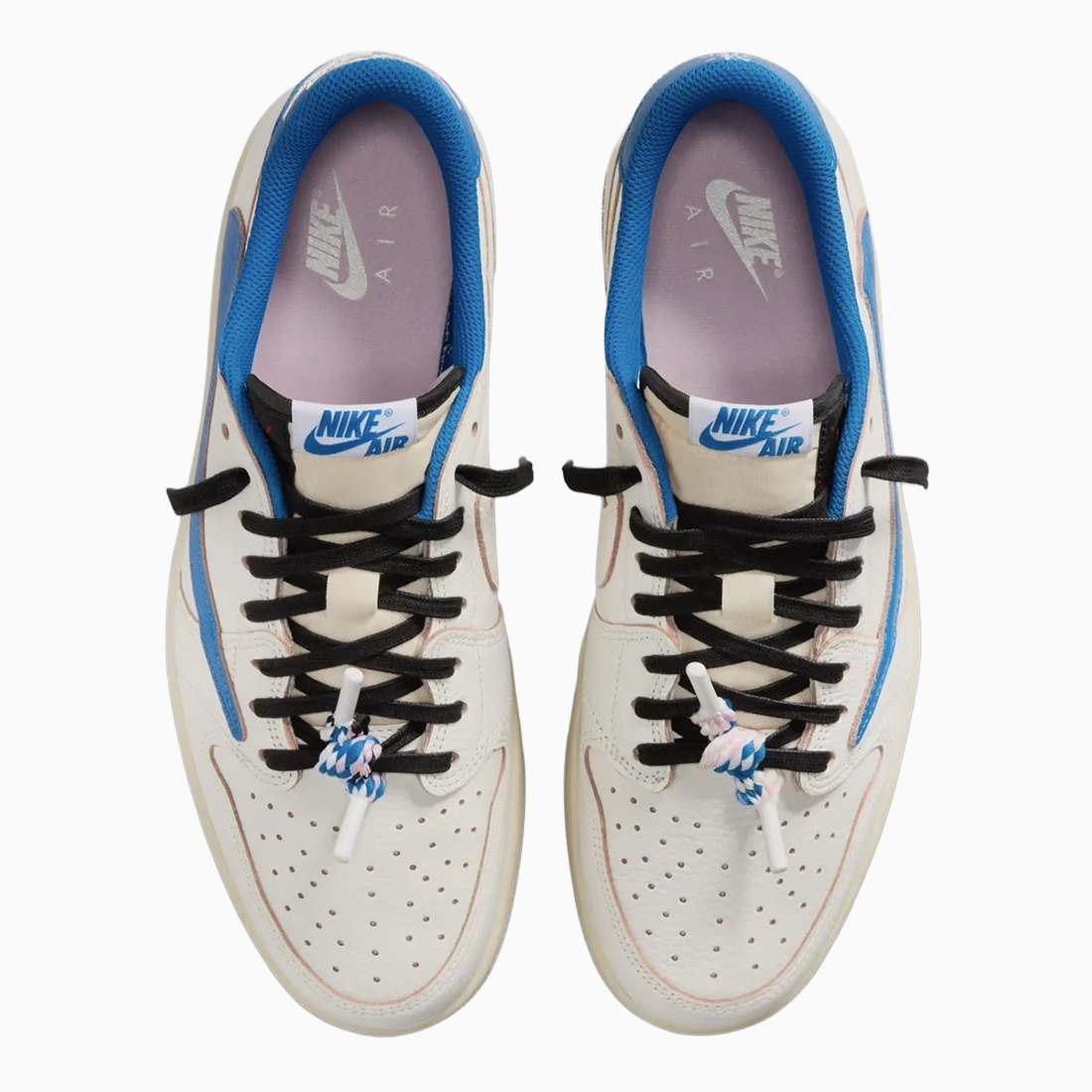 트래비스스캇 x 프라그먼트 x 에어 조던 1 로우 OG 세일 밀리터리 블루 DM7866-104