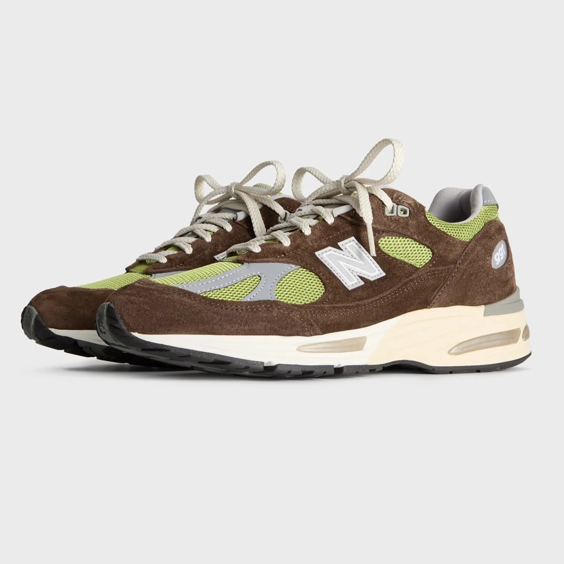 키스 x 다니엘 카타리 x 뉴발란스 메이드 인 UK 991v2 리버스 초콜릿 브라운 U991CK2