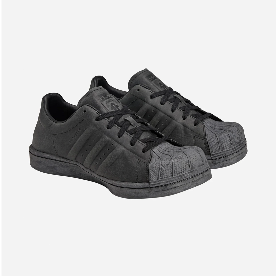 아바바브 x 아디다스 슈퍼스타 카본 그레이 JR9458