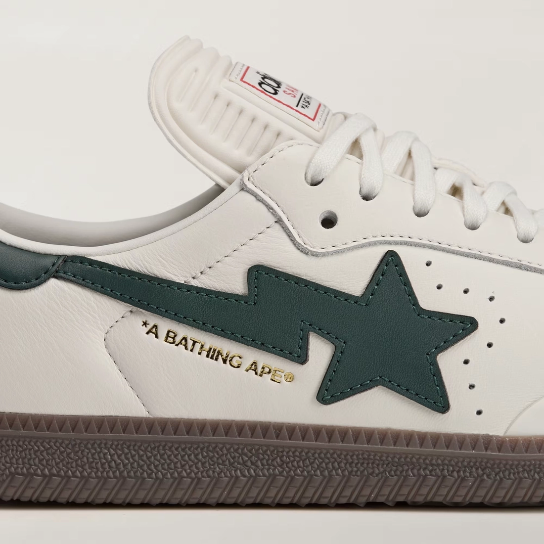 베이프 x 아디다스 삼바 오프 화이트 쉐도우 그린 KJ8852