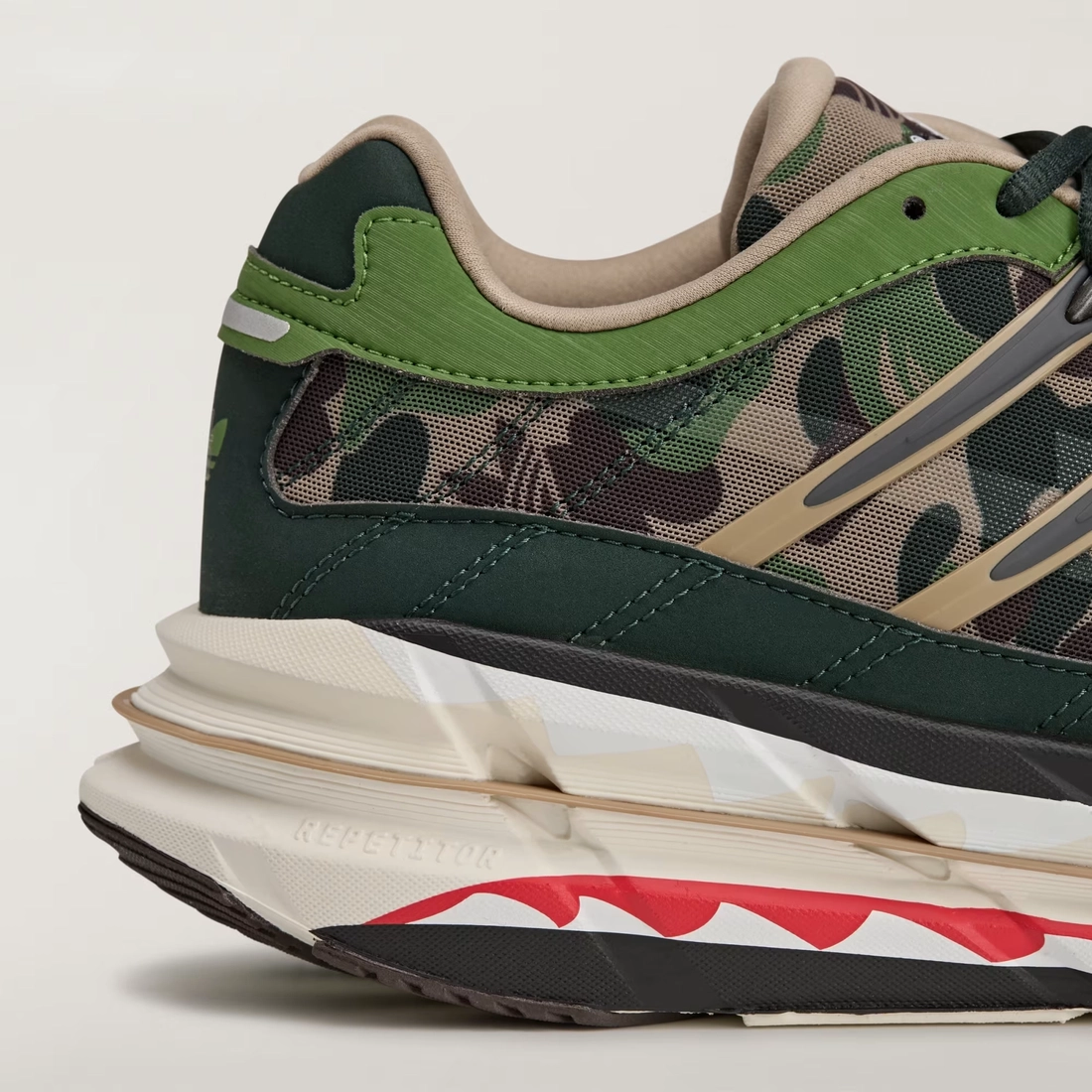 베이프 x 아디다스 아디스타 하모니 헴프 아이언 메탈릭 KJ8850