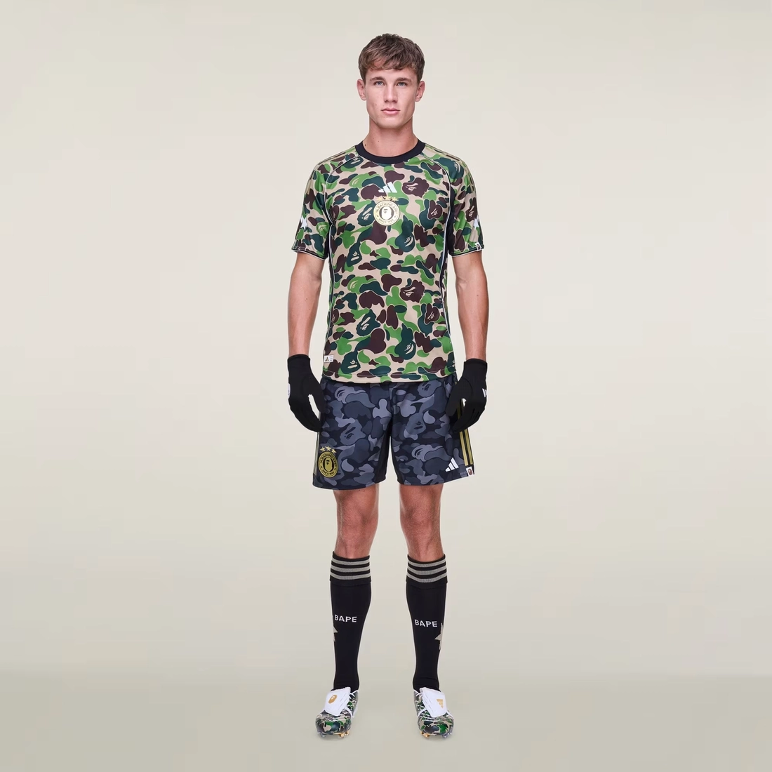 베이프 x 아디다스 카모 글러브 JY8237