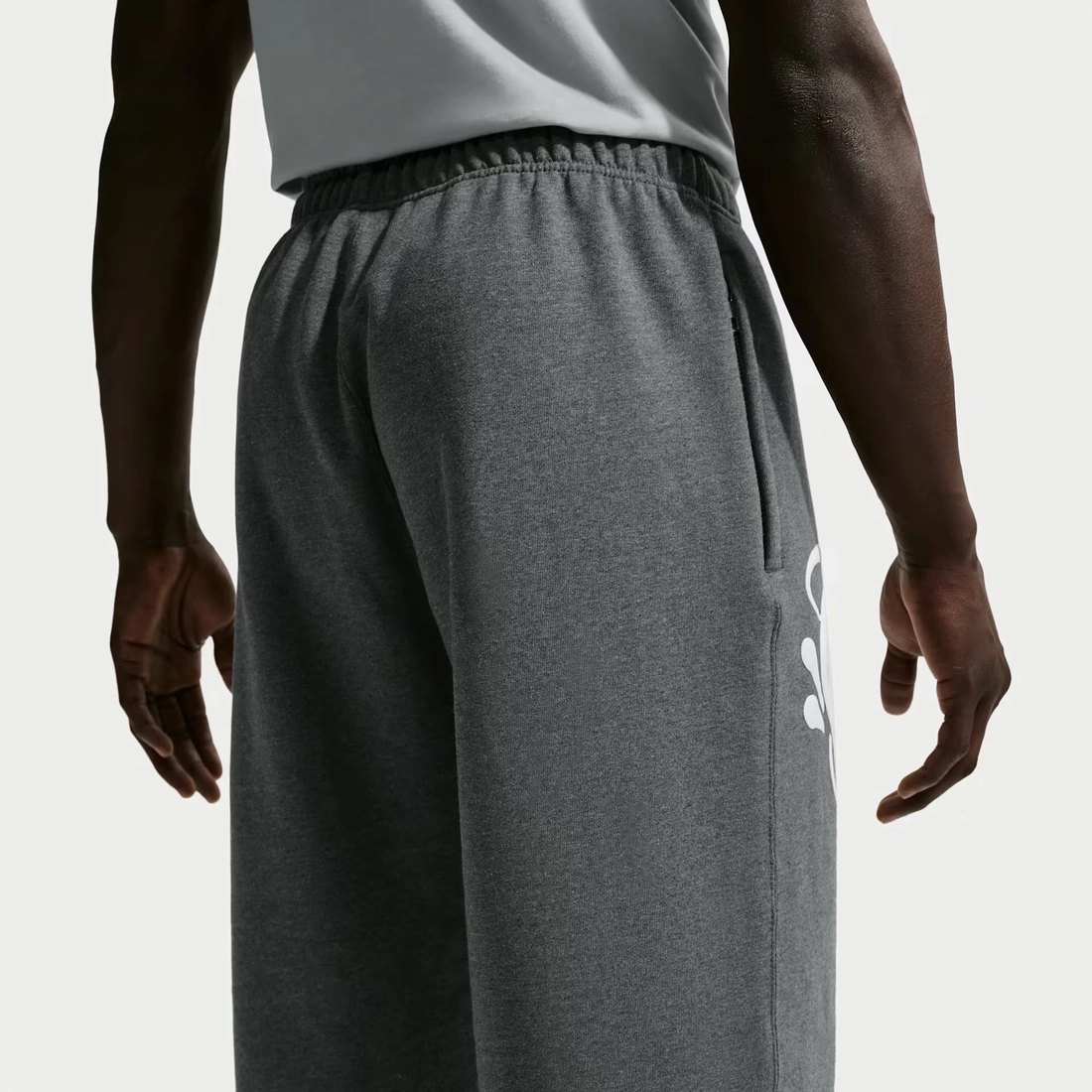 시나 월드 x 나이키 맨즈 플리스 팬츠 IQ0534-063