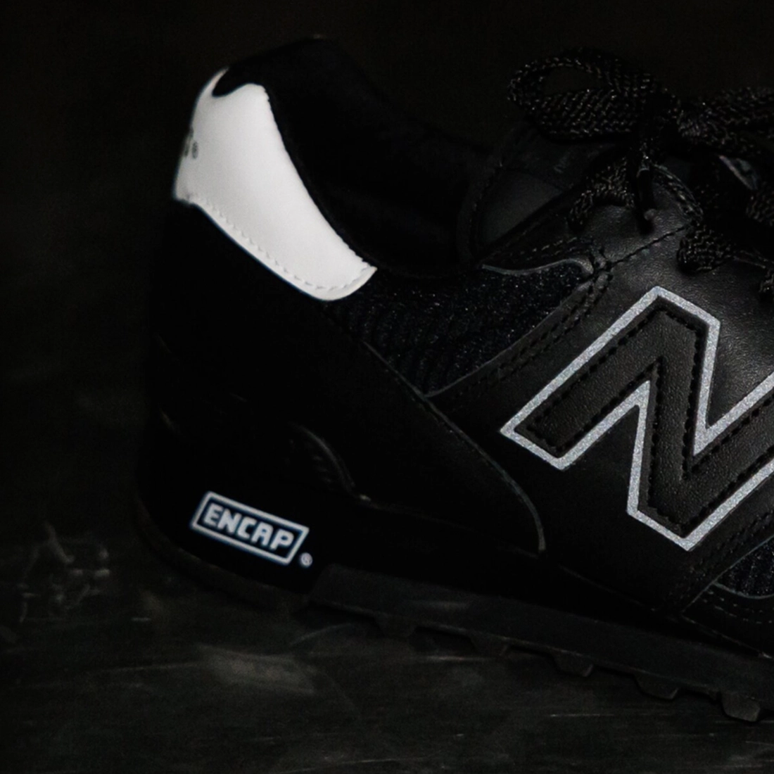 더블탭스 x 뉴발란스 메이드 인 USA 1300 U1300WT